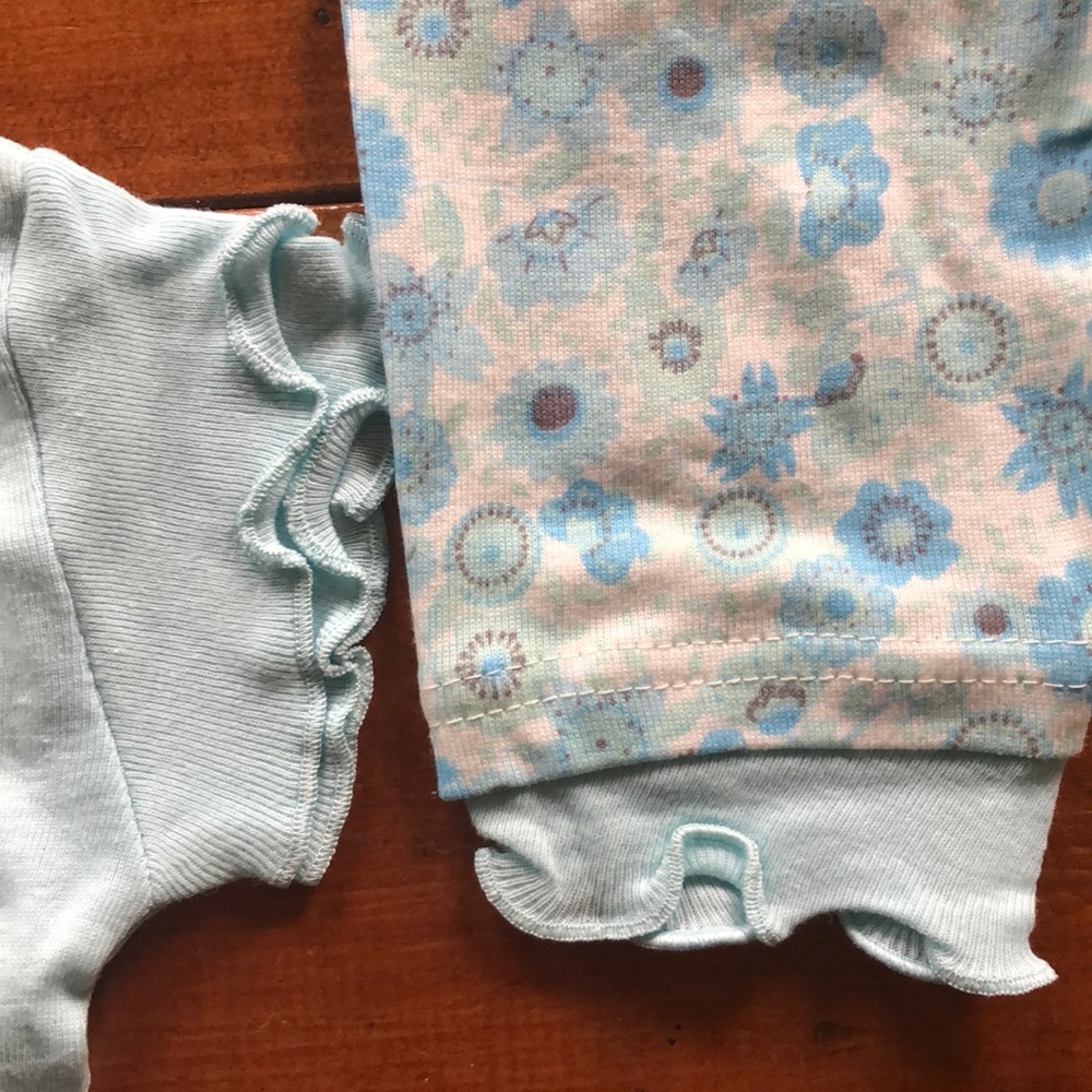 ⬇️ LAST ONE! NWT Organic SET of onesie & pants - Picture 7 of 8